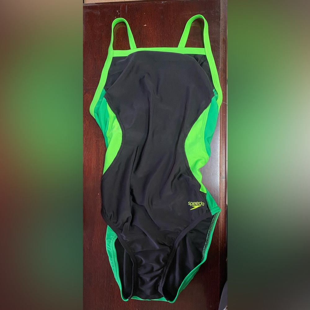 Girls solid Flyback One Piece Speedo